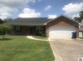 1402 Cardinal Dr, Murray, KY 42071