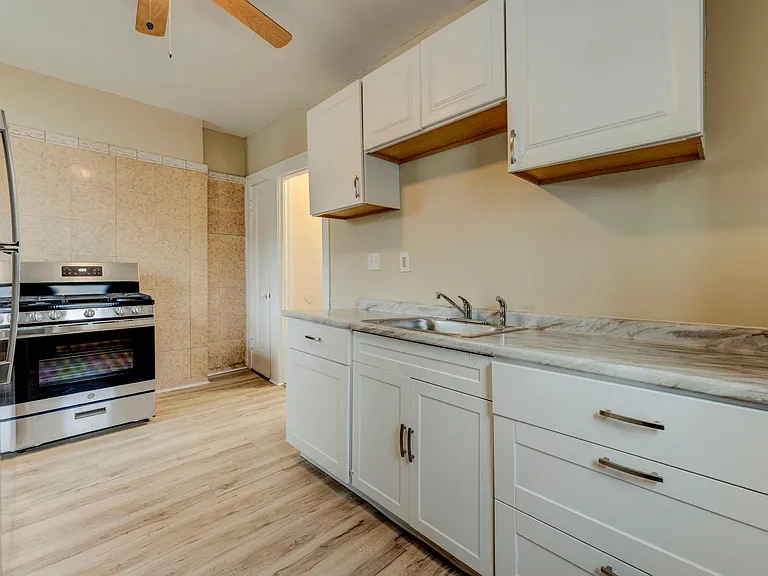 13091 Cedar Rd — Photo 15