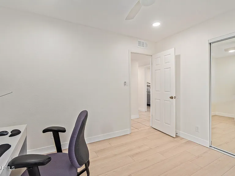 1347 W Lobo Ave — Photo 25