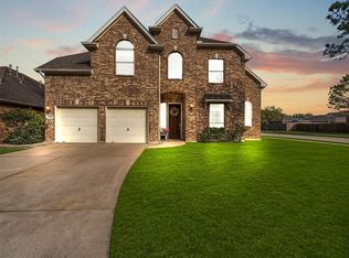 9602 Emerald Lakes Dr, Rosharon, TX 77583