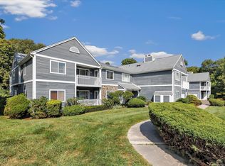 101 Wendover Dr #D, Monroe, CT 06468