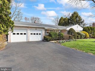 2340 Hillcrest Rd, Quakertown, PA 18951