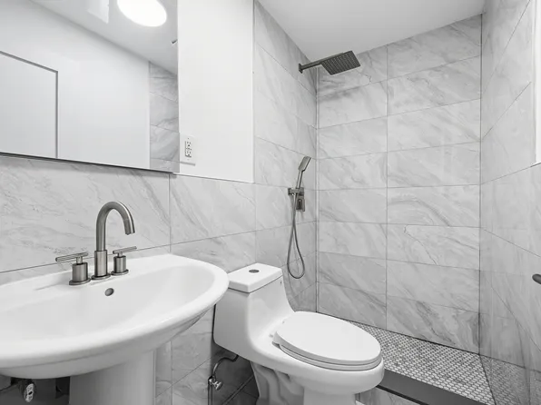 2011a Fulton Street image 12 of 12