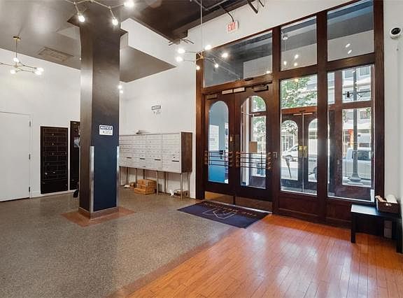 3rd image of 1136 Washington Ave Unit 706