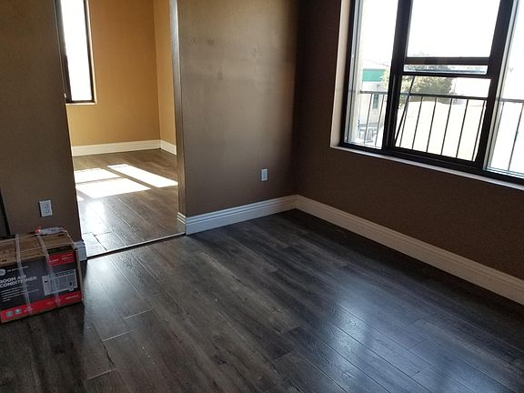 4th image of 102 W Holt Blvd