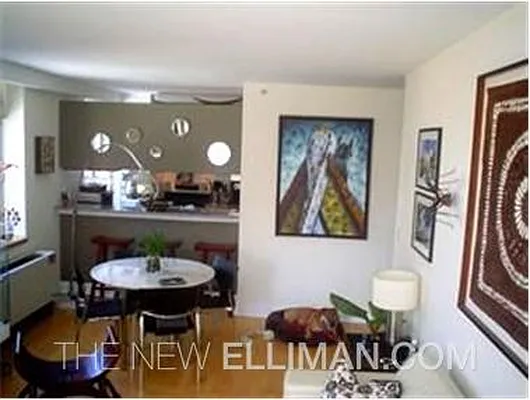 Rented by Douglas Elliman | media 23