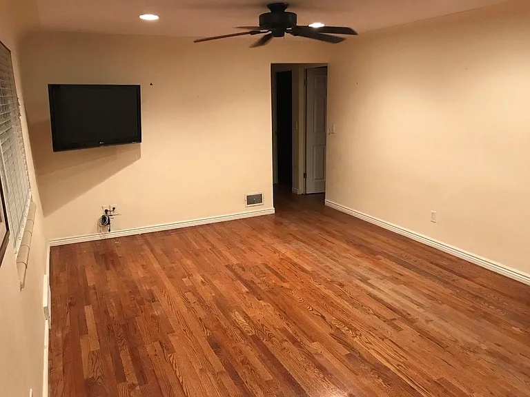 3336 Newport St — Photo 3