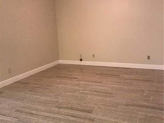 4th image of 6338 Abbeydale Ct