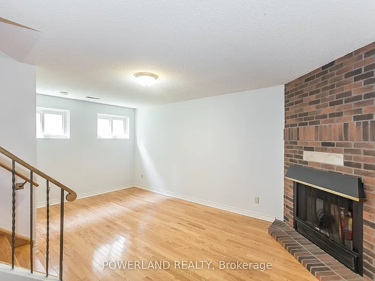 92 Nightstar Dr — Photo 14