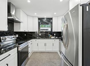 1030 SW 8 Avenue, Deerfield Beach, FL 33441