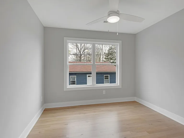 1804B Overton St — Photo 16