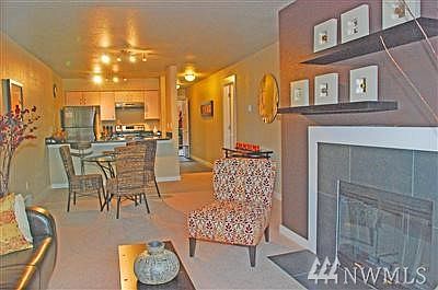 4th image of 840 NE 125th St APT 307