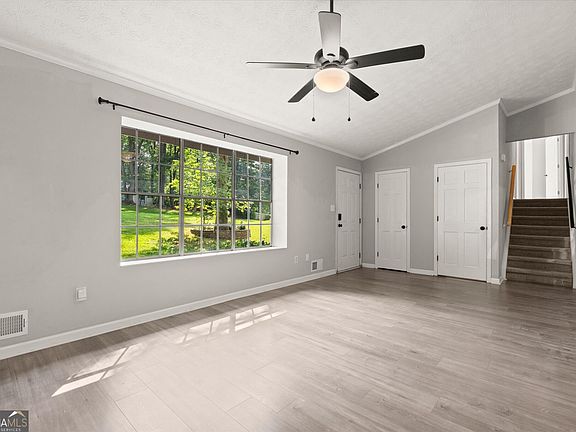 3rd image of 3613 Vinyard Way