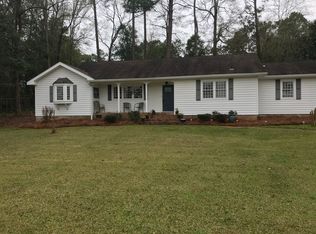 2302 Mimosa Ln, Hattiesburg, MS 39402