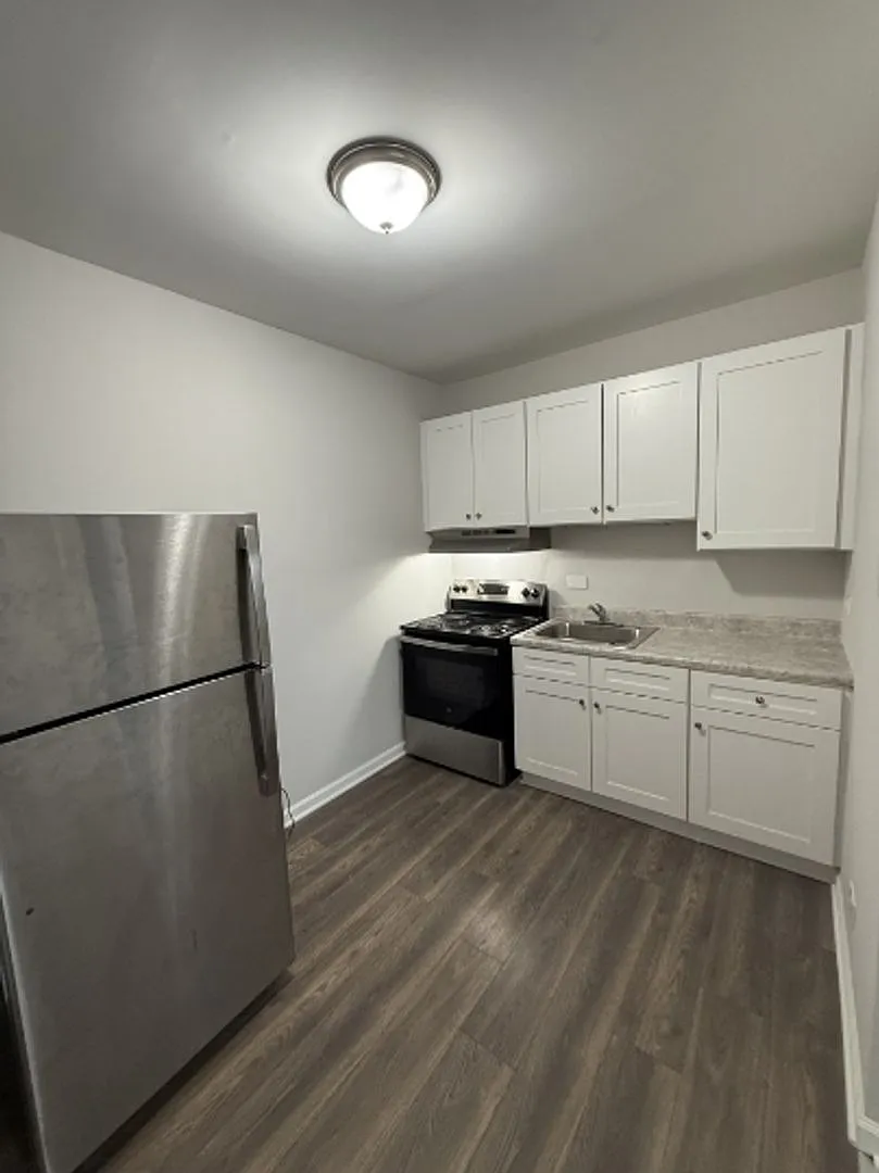 2123 South 51st Court — Photo 1