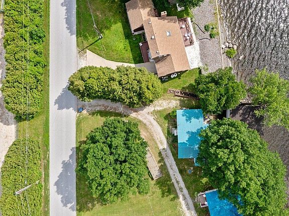 3rd image of 158 Lakewood Drive