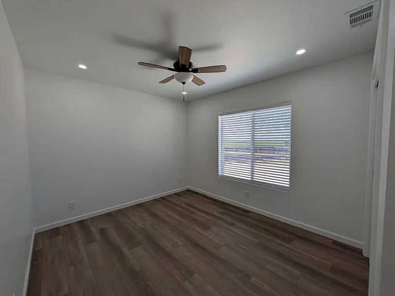841 Orchard Rd — Photo 13