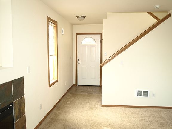 4th image of 16719 A St S