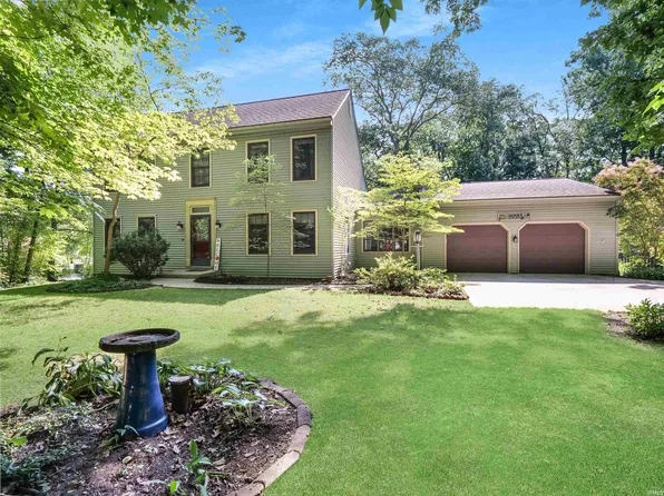 8220 Sakaden Pkwy, Fort Wayne, IN 46825