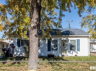1503 Koch St, Pekin, IL