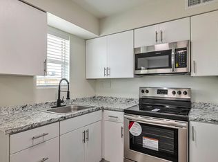 5939 W Rose Ln APT 11, Glendale, AZ 85301