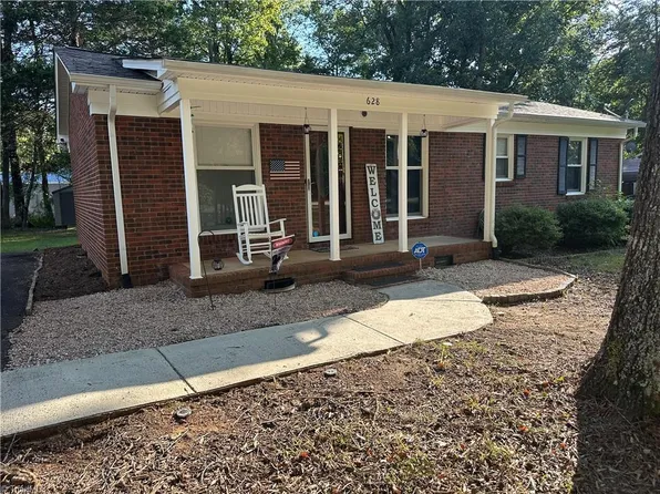 628 Scott Dr, Gibsonville, NC 27249