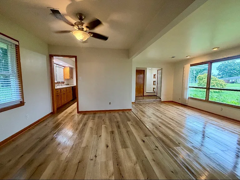 12681 N 1025 E — Photo 5