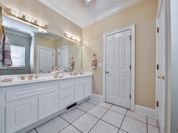 590 Arthur Dr, Canton, GA 30115