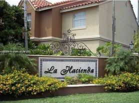 La Hacienda Country Club Of Miami Condominiums - Hialeah, FL | Zillow