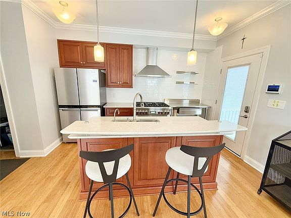 3rd image of 1257 W 76th St