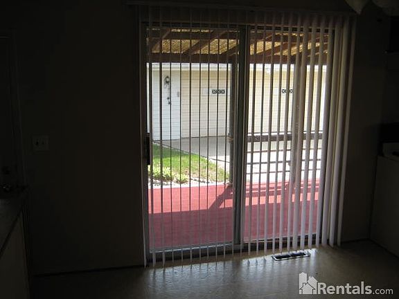 5th image of 31340 Louise Dr