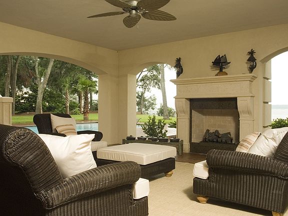 Outdoor Entertaining