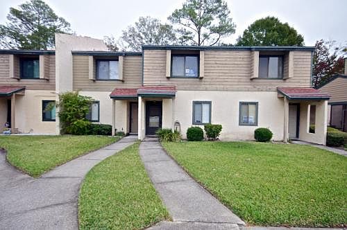 2nd image of 8300 Plaza Gate Ln APT 1204