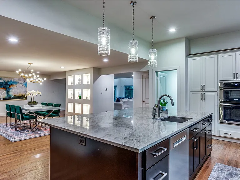 5908 Melshire Dr — Photo 20