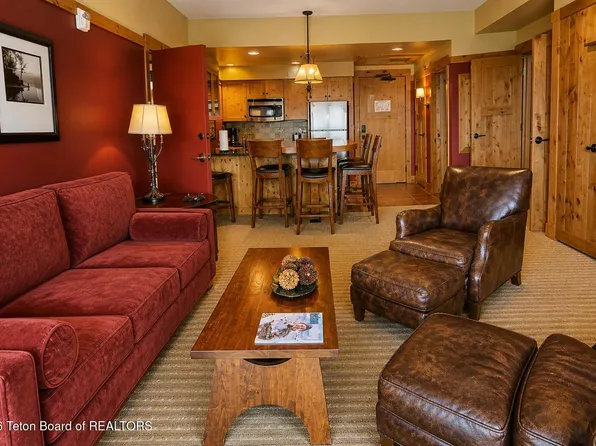 10 Warm Creek Ln #219 & 221, Victor, ID 83455
