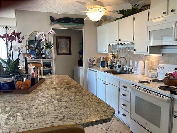 3rd image of 3558 Shore Dr APT 709