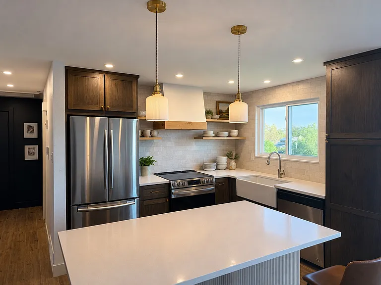 Helena Cir — Photo 2