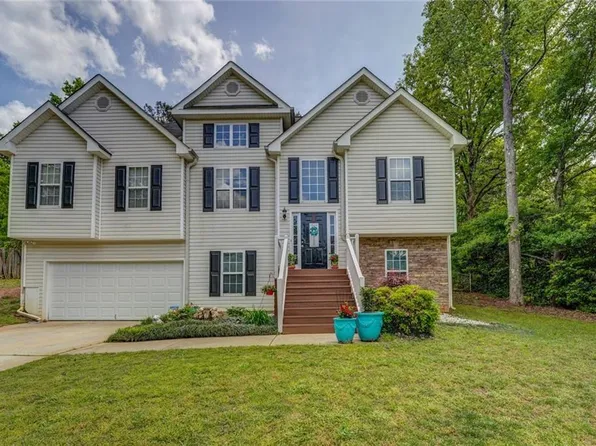 65 Vinnys Ter, Covington, GA 30014