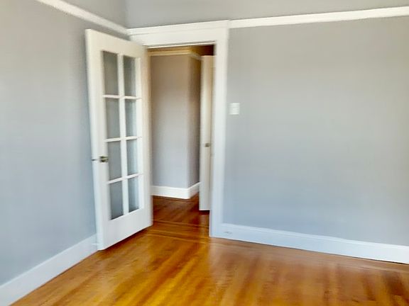 4th image of 3565 Fillmore St #307