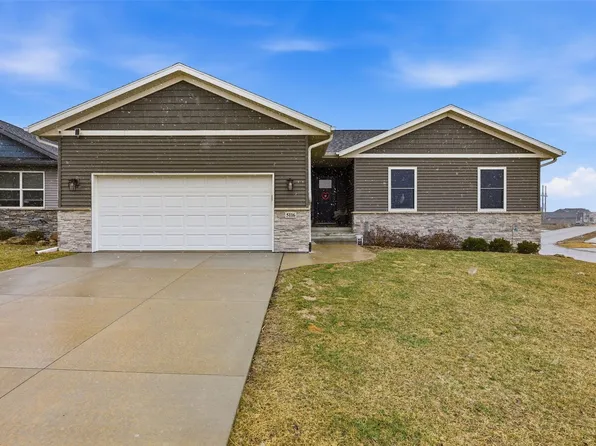 5116 Ruhd St SW, Cedar Rapids, IA 52404