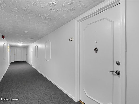 4th image of 4825 Sherburn Ln Unit 201