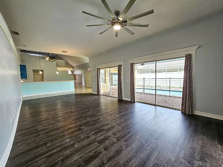 3621 Tipperary Dr — Photo 24