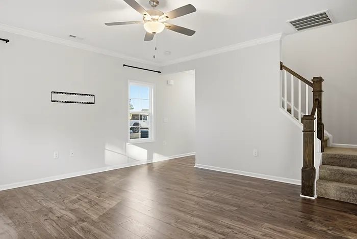 106 Knotts Berry Rd — Photo 11