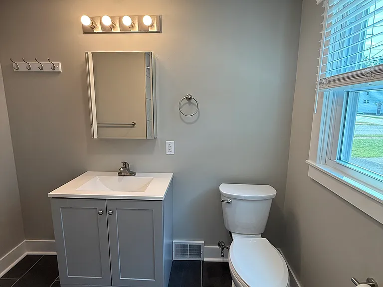 213 Garfield Ave #1 — Photo 25