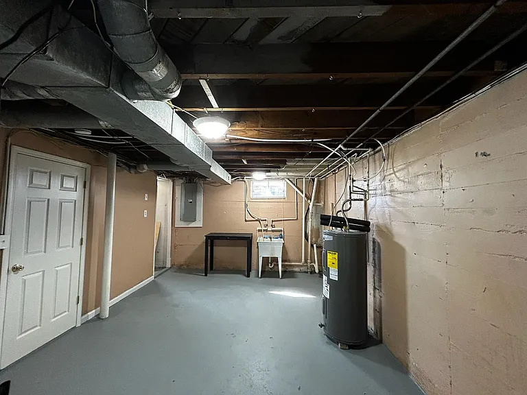 2253 Memorial Ave SW — Photo 18