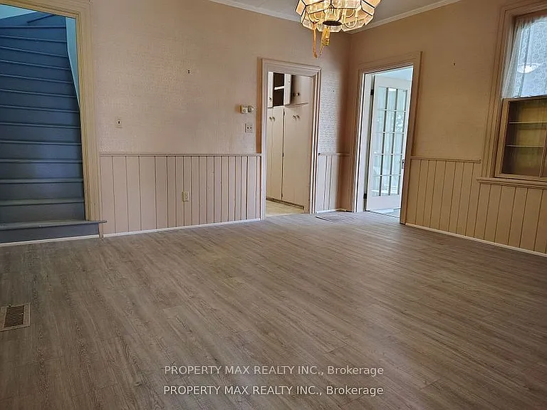 5363 Davis Dr — Photo 30