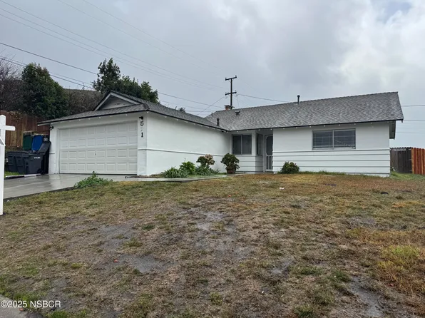 521 S T St, Lompoc, CA 93436