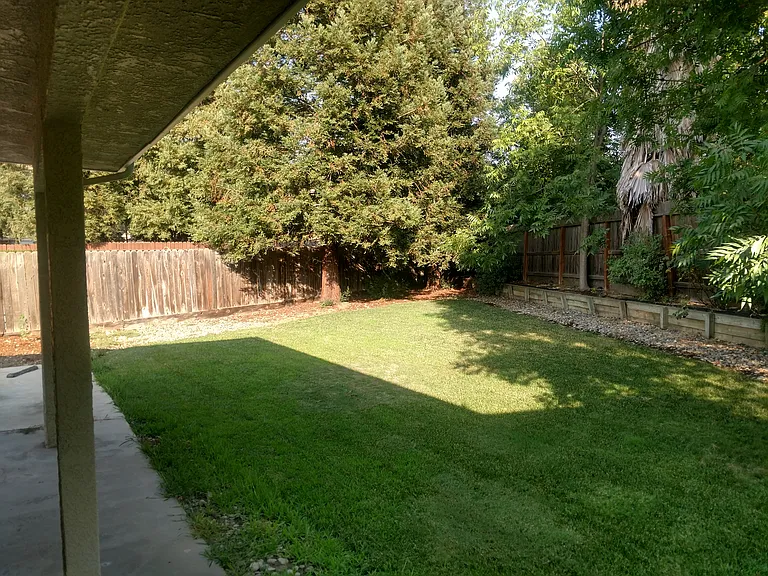 1584 Fallbrook Ave — Photo 33