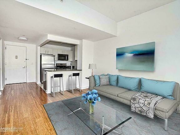 5th image of 101 Avenue D APT 7B
