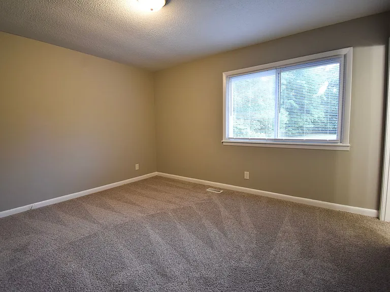 5138 Longbranch Dr — Photo 12
